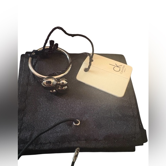 Calvin Klein Women's Collection Silver Spin Ring Size 7. New in box with dustbag - Picture 3 of 6